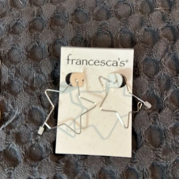 Two pair of earrings - Picture 2 of 3